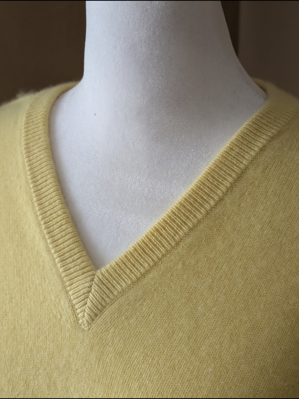 100% Pure Cashmere Mark Shale Scotland Vintage Men’s V-Neck Sweater Soft Pastel